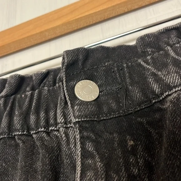 Urban Outfitters BDG Black Denim High Rise Shorts Size S - Picture 2 of 7